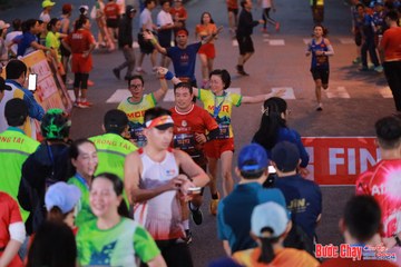 BƯỚC CHẠY CHÀO XUÂN THÀNH PHỐ QUẢNG NGÃI 2024 - Ảnh #1249920
