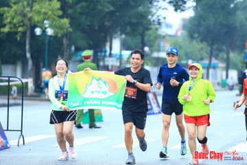 BƯỚC CHẠY CHÀO XUÂN THÀNH PHỐ QUẢNG NGÃI 2024 - Ảnh #1238315