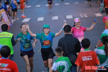 BƯỚC CHẠY CHÀO XUÂN THÀNH PHỐ QUẢNG NGÃI 2024 - Ảnh #1250684
