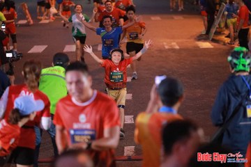 BƯỚC CHẠY CHÀO XUÂN THÀNH PHỐ QUẢNG NGÃI 2024 - Ảnh #1249555