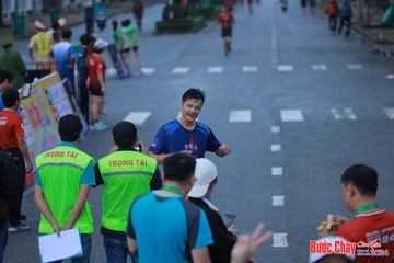 BƯỚC CHẠY CHÀO XUÂN THÀNH PHỐ QUẢNG NGÃI 2024 - Ảnh #1251922