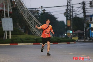 BƯỚC CHẠY CHÀO XUÂN THÀNH PHỐ QUẢNG NGÃI 2024 - Ảnh #1230269