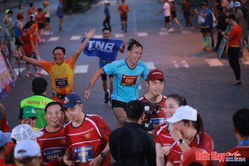 BƯỚC CHẠY CHÀO XUÂN THÀNH PHỐ QUẢNG NGÃI 2024 - Ảnh #1250369