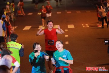 BƯỚC CHẠY CHÀO XUÂN THÀNH PHỐ QUẢNG NGÃI 2024 - Ảnh #1248997