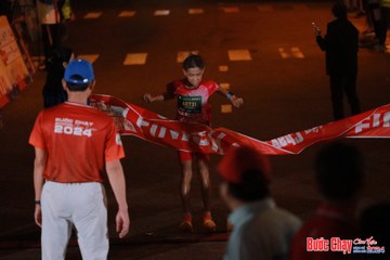 BƯỚC CHẠY CHÀO XUÂN THÀNH PHỐ QUẢNG NGÃI 2024 - Ảnh #1240535