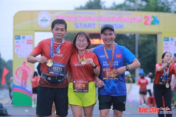 BƯỚC CHẠY CHÀO XUÂN THÀNH PHỐ QUẢNG NGÃI 2024 - Ảnh #1221645