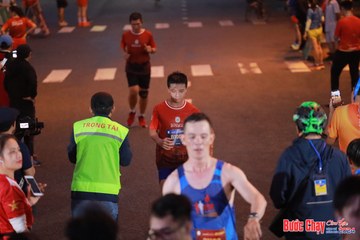 BƯỚC CHẠY CHÀO XUÂN THÀNH PHỐ QUẢNG NGÃI 2024 - Ảnh #1249709
