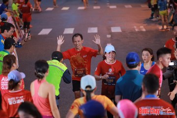 BƯỚC CHẠY CHÀO XUÂN THÀNH PHỐ QUẢNG NGÃI 2024 - Ảnh #1249944
