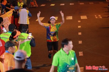 BƯỚC CHẠY CHÀO XUÂN THÀNH PHỐ QUẢNG NGÃI 2024 - Ảnh #1249041