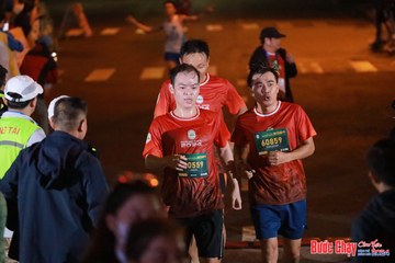 BƯỚC CHẠY CHÀO XUÂN THÀNH PHỐ QUẢNG NGÃI 2024 - Ảnh #1244015