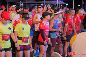 BƯỚC CHẠY CHÀO XUÂN THÀNH PHỐ QUẢNG NGÃI 2024 - Ảnh #1252512