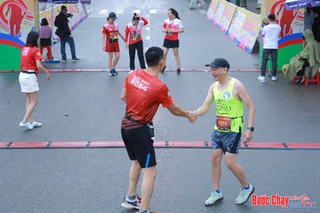 BƯỚC CHẠY CHÀO XUÂN THÀNH PHỐ QUẢNG NGÃI 2024 - Ảnh #1252398