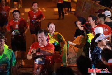 BƯỚC CHẠY CHÀO XUÂN THÀNH PHỐ QUẢNG NGÃI 2024 - Ảnh #1248183