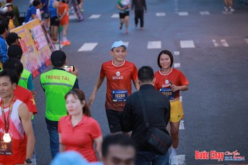 BƯỚC CHẠY CHÀO XUÂN THÀNH PHỐ QUẢNG NGÃI 2024 - Ảnh #1250574