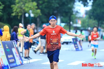 BƯỚC CHẠY CHÀO XUÂN THÀNH PHỐ QUẢNG NGÃI 2024 - Ảnh #1231297