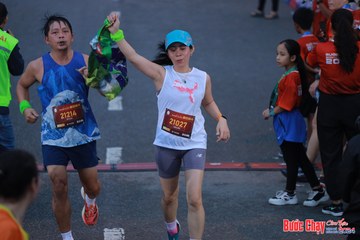 BƯỚC CHẠY CHÀO XUÂN THÀNH PHỐ QUẢNG NGÃI 2024 - Ảnh #1250982