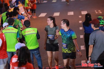 BƯỚC CHẠY CHÀO XUÂN THÀNH PHỐ QUẢNG NGÃI 2024 - Ảnh #1249855