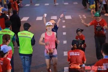 BƯỚC CHẠY CHÀO XUÂN THÀNH PHỐ QUẢNG NGÃI 2024 - Ảnh #1250108