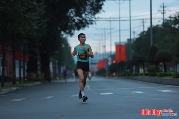 BƯỚC CHẠY CHÀO XUÂN THÀNH PHỐ QUẢNG NGÃI 2024 - Ảnh #1237174