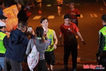 BƯỚC CHẠY CHÀO XUÂN THÀNH PHỐ QUẢNG NGÃI 2024 - Ảnh #1243313