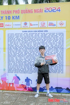 BƯỚC CHẠY CHÀO XUÂN THÀNH PHỐ QUẢNG NGÃI 2024 - Ảnh #1198675