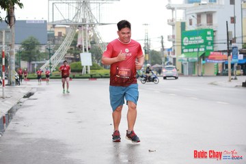 BƯỚC CHẠY CHÀO XUÂN THÀNH PHỐ QUẢNG NGÃI 2024 - Ảnh #1231115