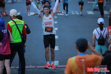 BƯỚC CHẠY CHÀO XUÂN THÀNH PHỐ QUẢNG NGÃI 2024 - Ảnh #1251292
