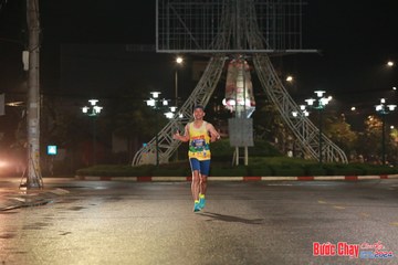BƯỚC CHẠY CHÀO XUÂN THÀNH PHỐ QUẢNG NGÃI 2024 - Ảnh #1228985