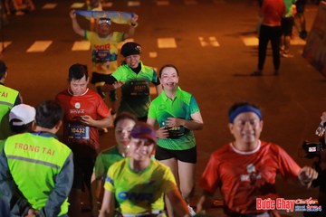 BƯỚC CHẠY CHÀO XUÂN THÀNH PHỐ QUẢNG NGÃI 2024 - Ảnh #1248629