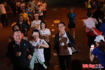 BƯỚC CHẠY CHÀO XUÂN THÀNH PHỐ QUẢNG NGÃI 2024 - Ảnh #1240331