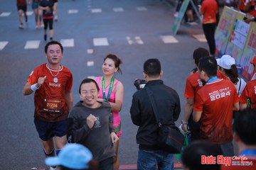 BƯỚC CHẠY CHÀO XUÂN THÀNH PHỐ QUẢNG NGÃI 2024 - Ảnh #1250606