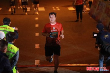 BƯỚC CHẠY CHÀO XUÂN THÀNH PHỐ QUẢNG NGÃI 2024 - Ảnh #1247181
