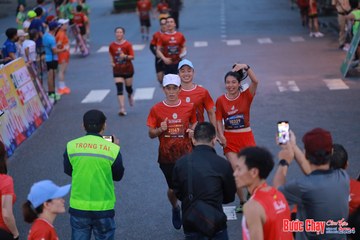 BƯỚC CHẠY CHÀO XUÂN THÀNH PHỐ QUẢNG NGÃI 2024 - Ảnh #1250537