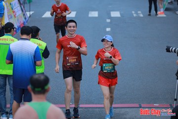 BƯỚC CHẠY CHÀO XUÂN THÀNH PHỐ QUẢNG NGÃI 2024 - Ảnh #1251550