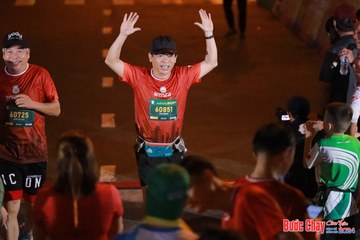 BƯỚC CHẠY CHÀO XUÂN THÀNH PHỐ QUẢNG NGÃI 2024 - Ảnh #1246321