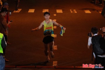 BƯỚC CHẠY CHÀO XUÂN THÀNH PHỐ QUẢNG NGÃI 2024 - Ảnh #1240974