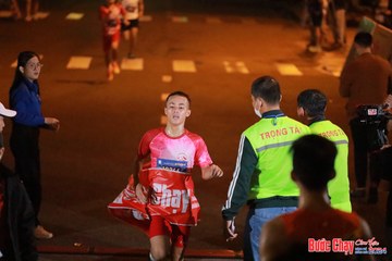 BƯỚC CHẠY CHÀO XUÂN THÀNH PHỐ QUẢNG NGÃI 2024 - Ảnh #1241834