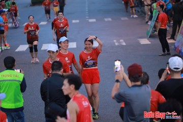 BƯỚC CHẠY CHÀO XUÂN THÀNH PHỐ QUẢNG NGÃI 2024 - Ảnh #1250539