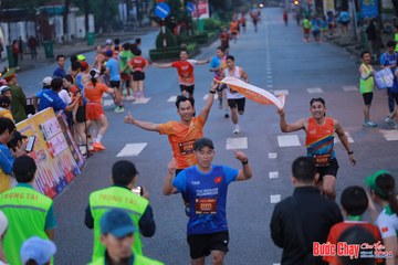 BƯỚC CHẠY CHÀO XUÂN THÀNH PHỐ QUẢNG NGÃI 2024 - Ảnh #1250722