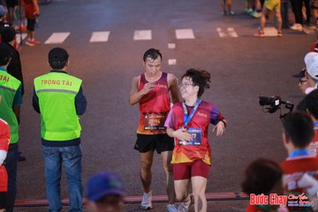 BƯỚC CHẠY CHÀO XUÂN THÀNH PHỐ QUẢNG NGÃI 2024 - Ảnh #1250079