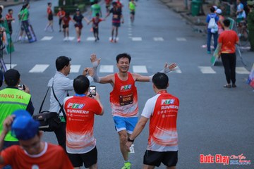 BƯỚC CHẠY CHÀO XUÂN THÀNH PHỐ QUẢNG NGÃI 2024 - Ảnh #1251886