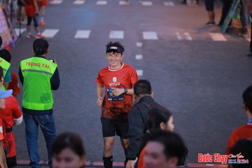 BƯỚC CHẠY CHÀO XUÂN THÀNH PHỐ QUẢNG NGÃI 2024 - Ảnh #1250390