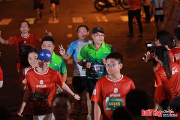 BƯỚC CHẠY CHÀO XUÂN THÀNH PHỐ QUẢNG NGÃI 2024 - Ảnh #1248869