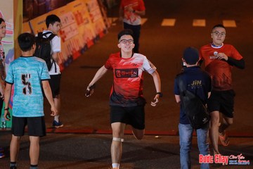 BƯỚC CHẠY CHÀO XUÂN THÀNH PHỐ QUẢNG NGÃI 2024 - Ảnh #1239066