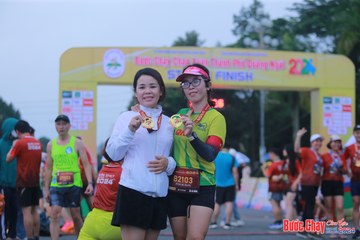 BƯỚC CHẠY CHÀO XUÂN THÀNH PHỐ QUẢNG NGÃI 2024 - Ảnh #1221365
