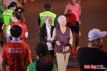 BƯỚC CHẠY CHÀO XUÂN THÀNH PHỐ QUẢNG NGÃI 2024 - Ảnh #1249450
