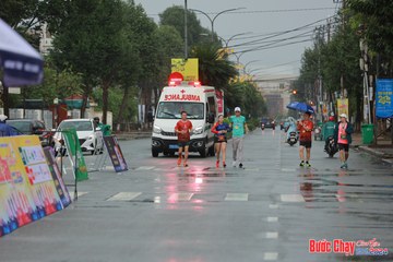 BƯỚC CHẠY CHÀO XUÂN THÀNH PHỐ QUẢNG NGÃI 2024 - Ảnh #1237386
