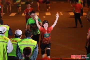BƯỚC CHẠY CHÀO XUÂN THÀNH PHỐ QUẢNG NGÃI 2024 - Ảnh #1248344