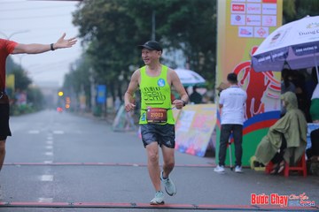 BƯỚC CHẠY CHÀO XUÂN THÀNH PHỐ QUẢNG NGÃI 2024 - Ảnh #1222310