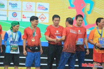 BƯỚC CHẠY CHÀO XUÂN THÀNH PHỐ QUẢNG NGÃI 2024 - Ảnh #1233346